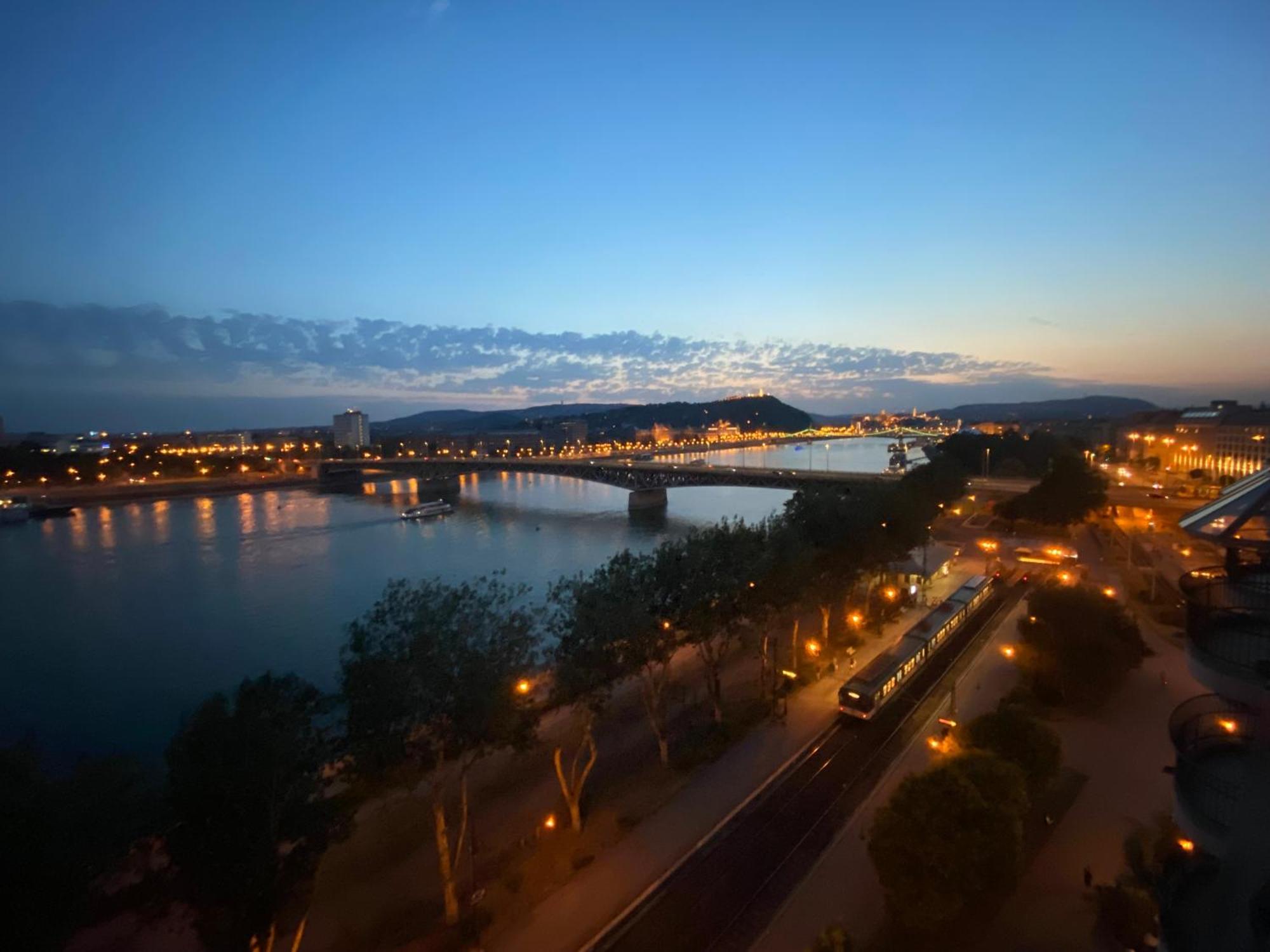 Danube Paradise Budapeste Exterior foto